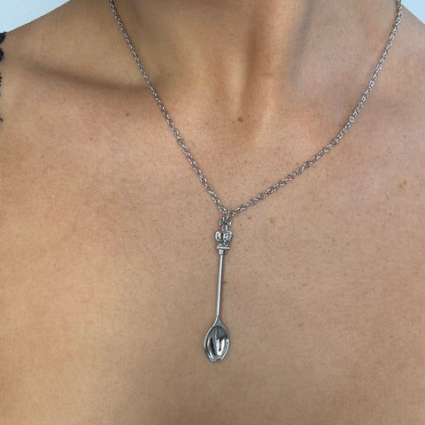 Mini spoon pendant & link chain necklace