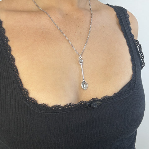 Mini spoon pendant & link chain necklace